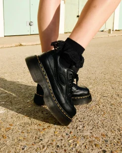 Chaussures Buzz en cuir Milled Nappa à 5 œillets in Noir