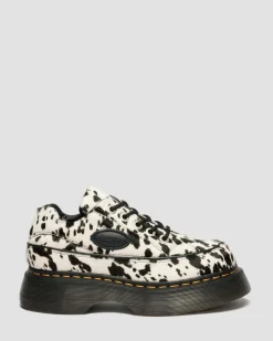 Chaussures Buzz à 5 œillets en cuir Hair On dalmatien in Crème & Noir