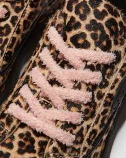 Chaussures Buzz à imprimé léopard et à 5 œillets in Léopard