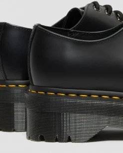Chaussures plateformes Quad 1461 en Cuir in Noir
