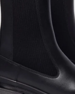 Chelsea boots en cuir Maybole à bout carré in Noir