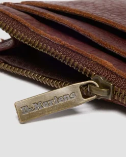 Porte-cartes en cuir Ambassador avec anneau in Noix De Cajou