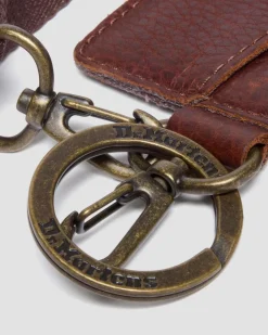 Porte-cartes en cuir Ambassador avec anneau in Noix De Cajou